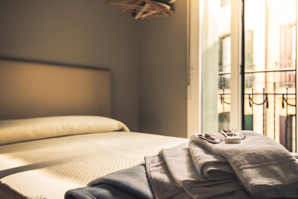 El Camino Urban Rooms بنبلونة المظهر الخارجي الصورة