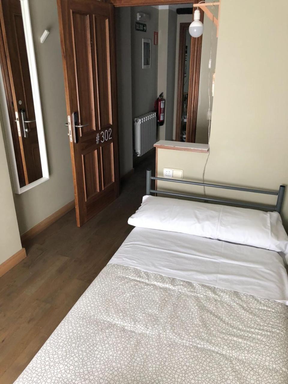 El Camino Urban Rooms بنبلونة المظهر الخارجي الصورة