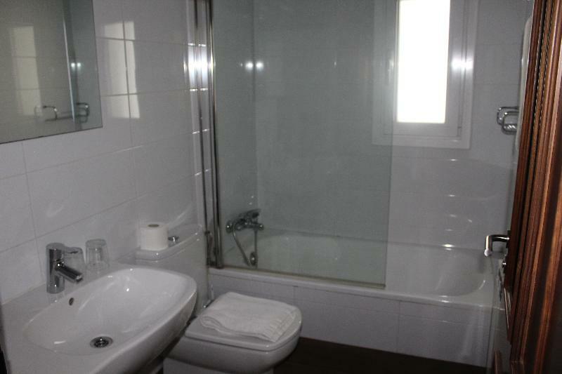 El Camino Urban Rooms بنبلونة المظهر الخارجي الصورة