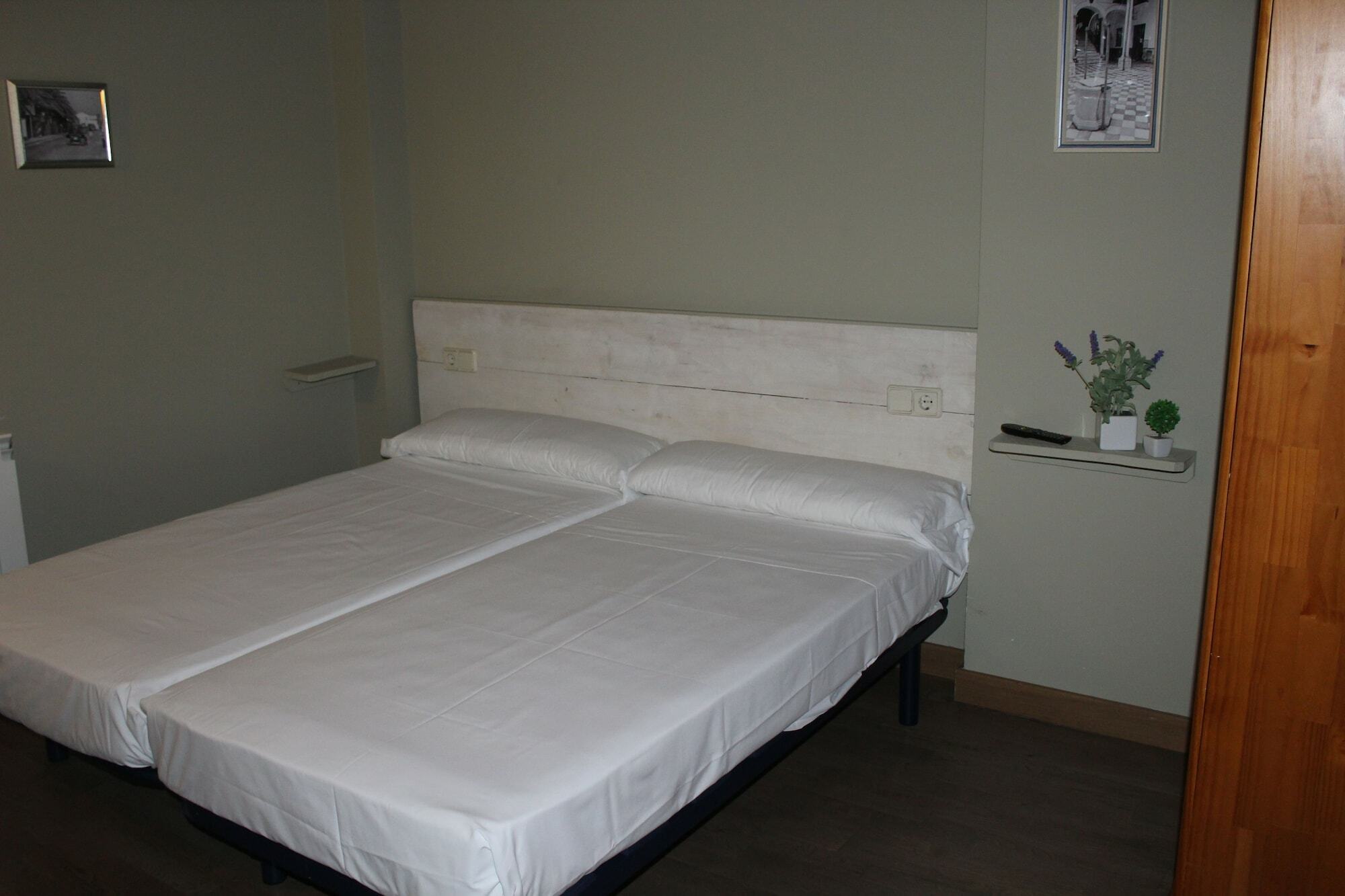 El Camino Urban Rooms بنبلونة المظهر الخارجي الصورة